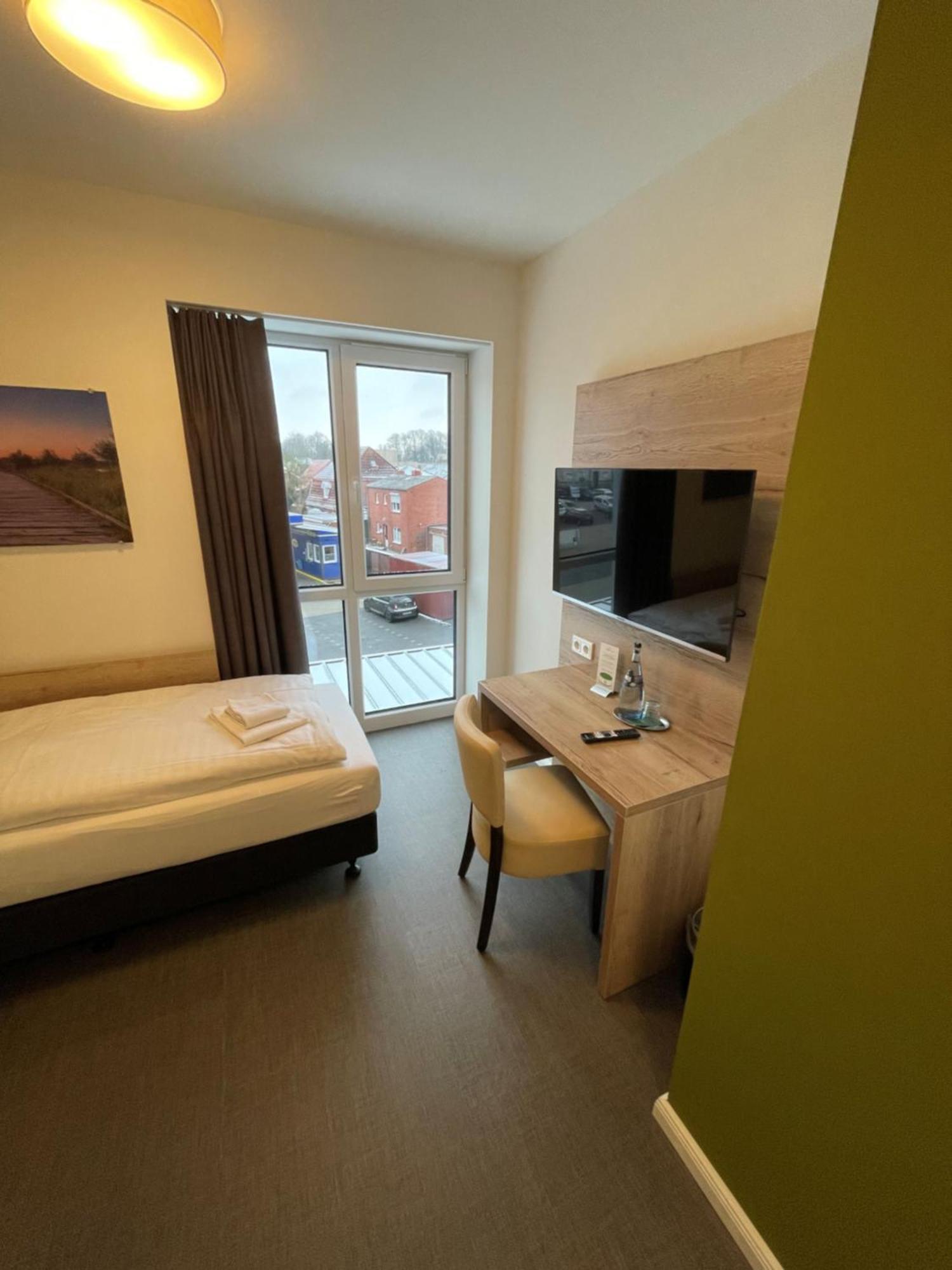Hotel Am Pferdemarkt Aurich Exteriör bild